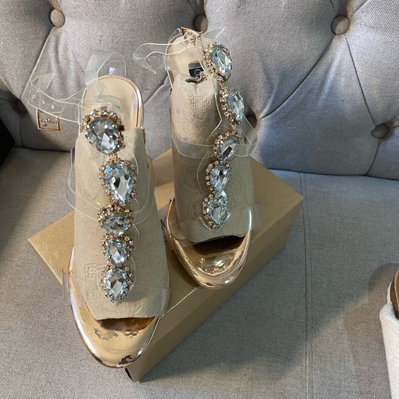 Handmade Sandal Shoes - Picture 3 of 8